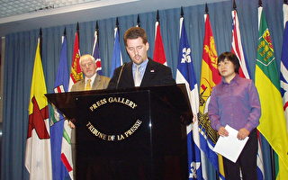 加拿大居民呼吁总理营救在中国被监禁的丈夫