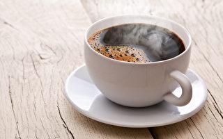 喝咖啡是否活得较久？医学研究引论战