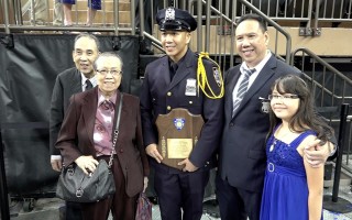 纽约警察学院千人毕业 华裔警察成绩第一