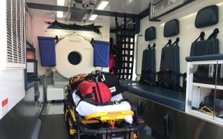 纽约医院再添两中风急救车 争取黄金救治时间