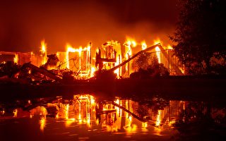 猛烈野火延烧 川普宣布加州处于紧急状态