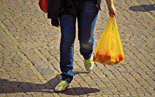 超市禁塑三月 全澳塑料袋消耗量下降八成