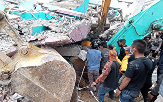 组图：印尼苏拉威西岛强震 至少35人死亡