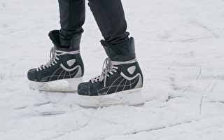 加拿大運動員在冰上「月球漫步」 網民喝采