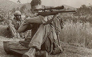 美军传奇狙击手 如何在越战中歼灭女对手？