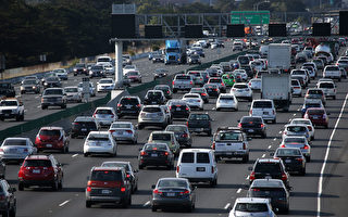 加州预计460万人独立日开车出行 油价飙升旅费增