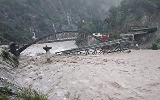 组图：印度尼泊尔暴雨成灾 两国逾150人死亡