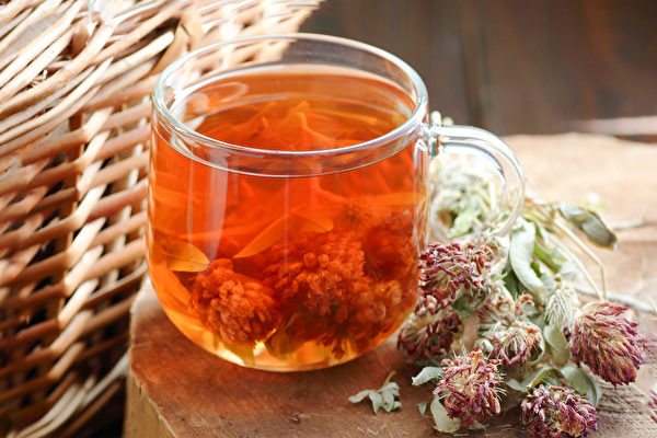 一些草藥茶飲可以幫你補充礦物質、強壯骨骼。(Shutterstock)