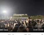 郑州大学生聚集高呼“解封”传有学校让步