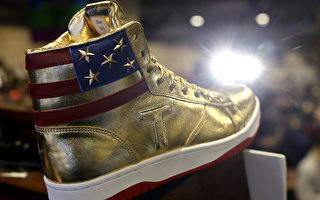 川普在費城鞋展推400美元運動鞋 幾小時售罄