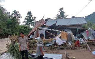 印尼洪水和山体滑坡 至少19死7人失踪