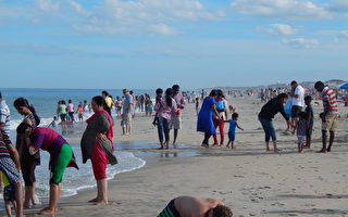 大量遊客湧向新澤西海岸避暑 恐致海灘臨時關閉