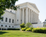 美最高法院提高对国会大厦案涉案者起诉门槛