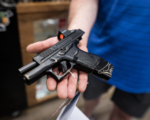 信用卡公司須追蹤槍械銷售 加州新法上路