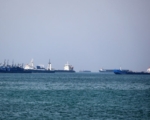 伊朗一主力軍艦在自家港口傾覆後沉沒